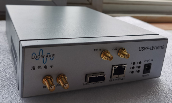 برنامج جيجابت إيثرنت USRP SDR محدد راديو N210 Ettus نطاق ديناميكي عالٍ