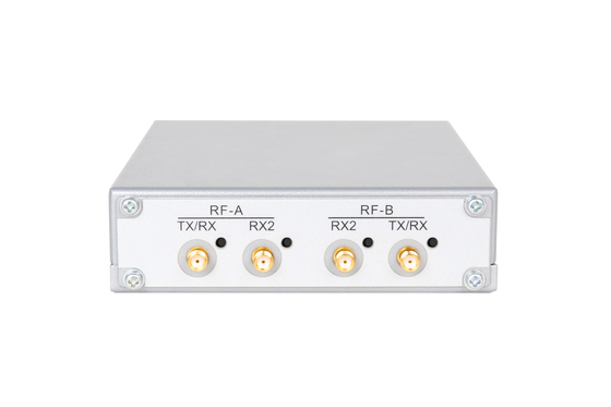 جهاز إرسال واستقبال USB SDR مدمج للغاية بسرعة 6 جيجاهرتز ETTUS USRP B210 عالي السرعة